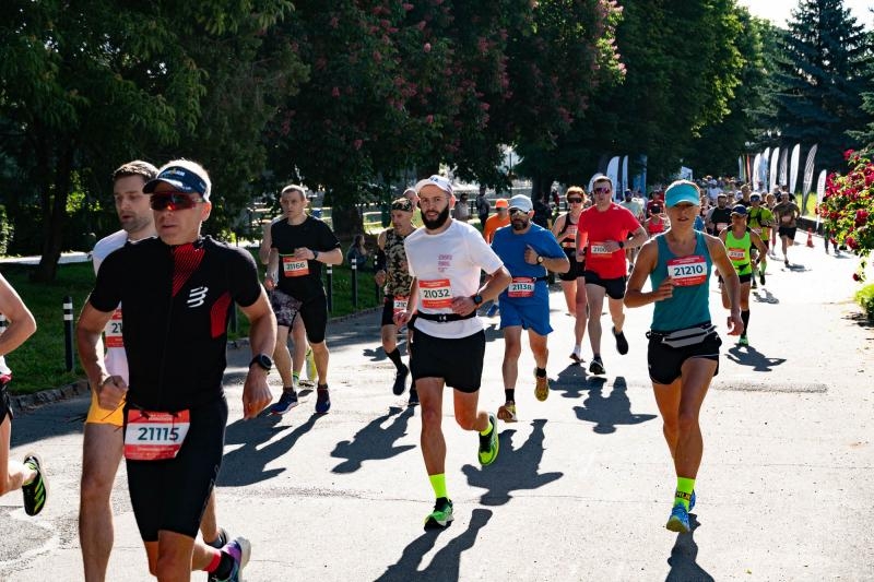 502 700 гривень на підтримку ЗСУ зібрали на Krayna Uzhhorod Marathon 2024 