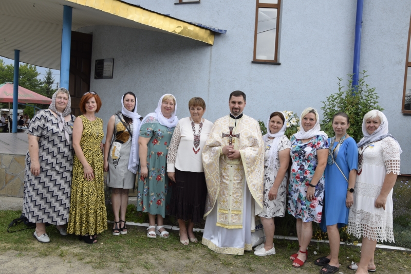 На святі у Квасилові молилися та допомагали ЗСУ (ФОТО)