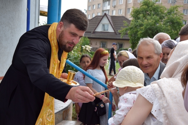 На святі у Квасилові молилися та допомагали ЗСУ (ФОТО)