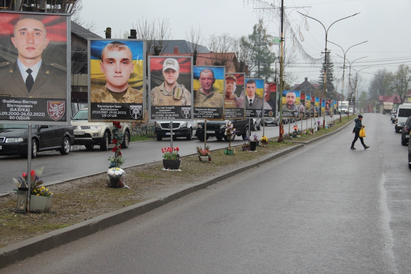 Любов буває різна. Історія про маму полеглого бійця з Карпат