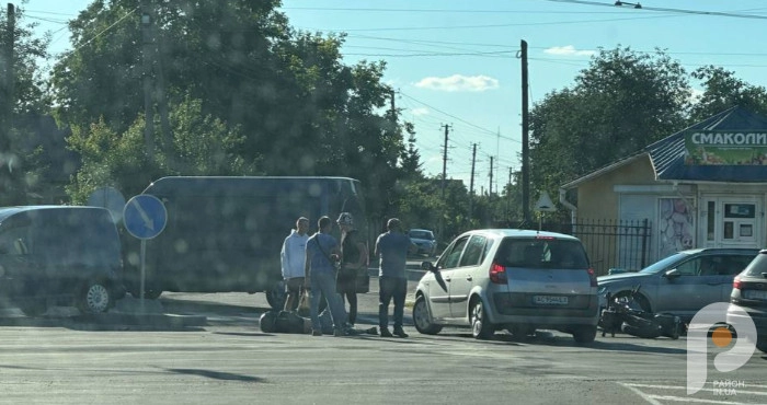 На перехресті у Луцьку збили мотоцикліста