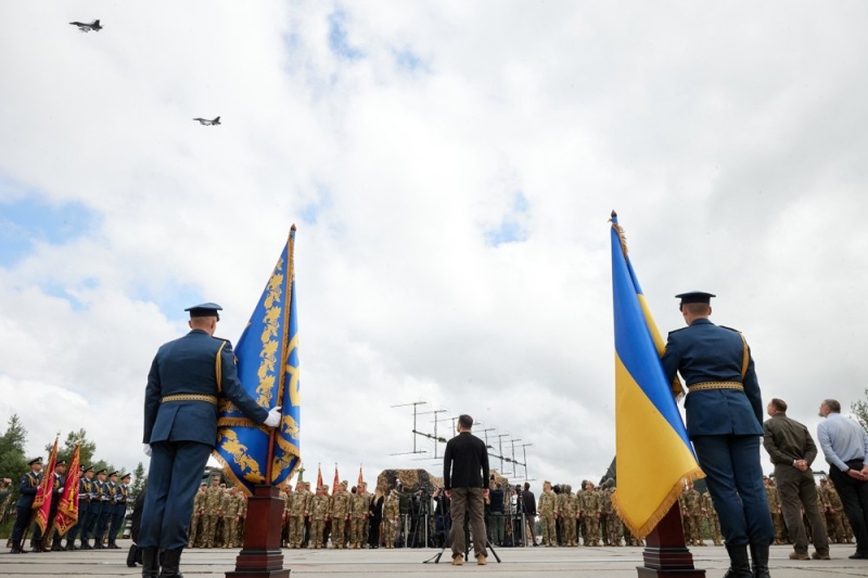 Зеленський: F-16 в Україні. Ми забезпечили це