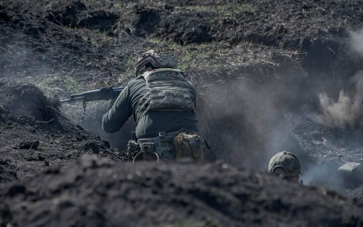 За добу на фронті відбулося 132 бойових зіткнення