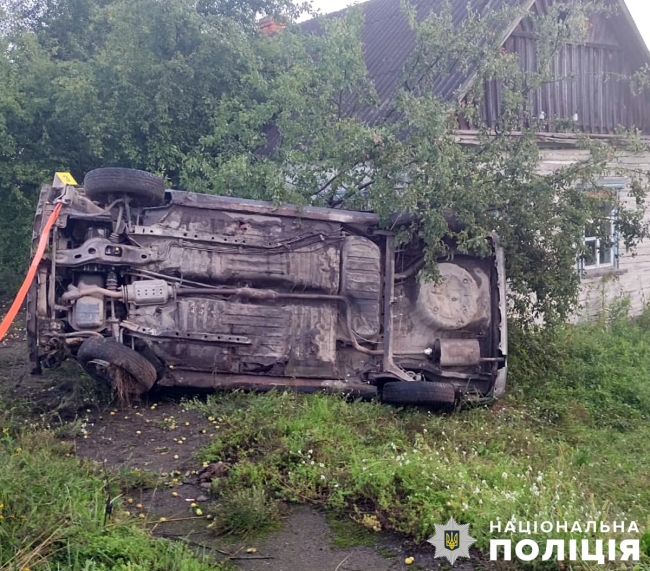 П’яний водій з Рівненщини перекинувся на авто