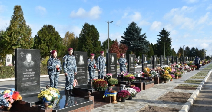 У Луцьку збільшили видатки на поховання військових