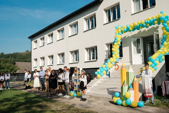 У Пилипецькій громаді відкрили нову початкову школу