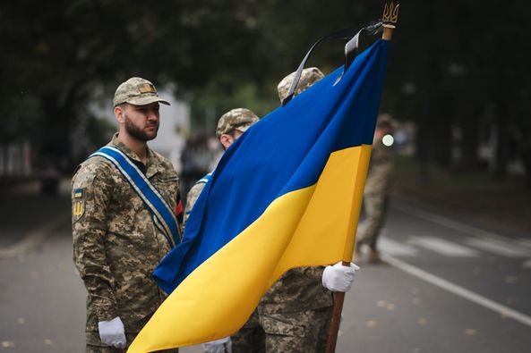 В Ужгороді сьогодні попрощалися із 52-річним захисником – старшим солдатом Едуардом Кострабою