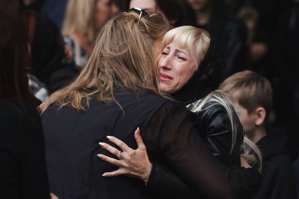 В Ужгороді сьогодні попрощалися із солдатом, стрільцем-помічником гранатометника Міланом Романчаком