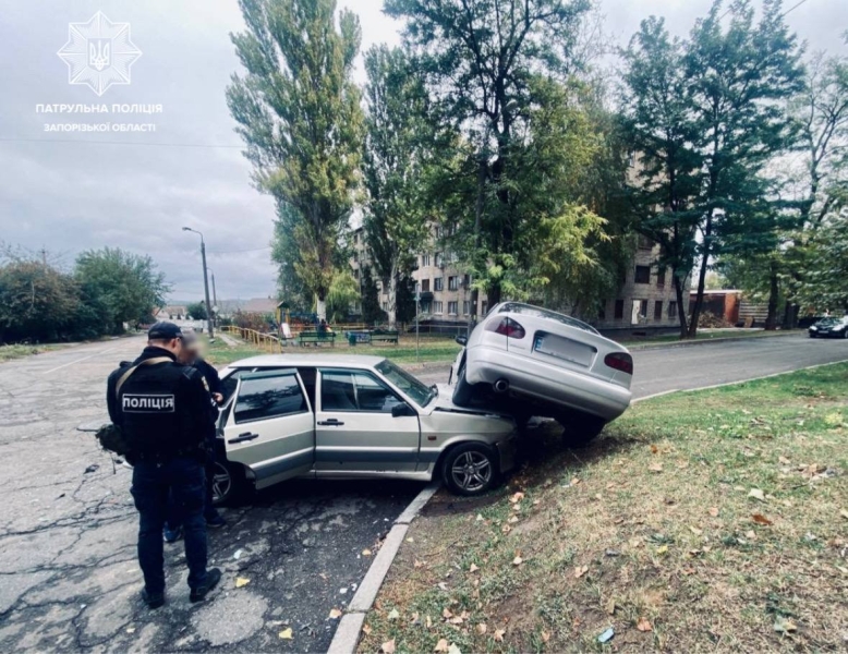 У Запоріжжі сталася ДТП за участі двох легкових авто