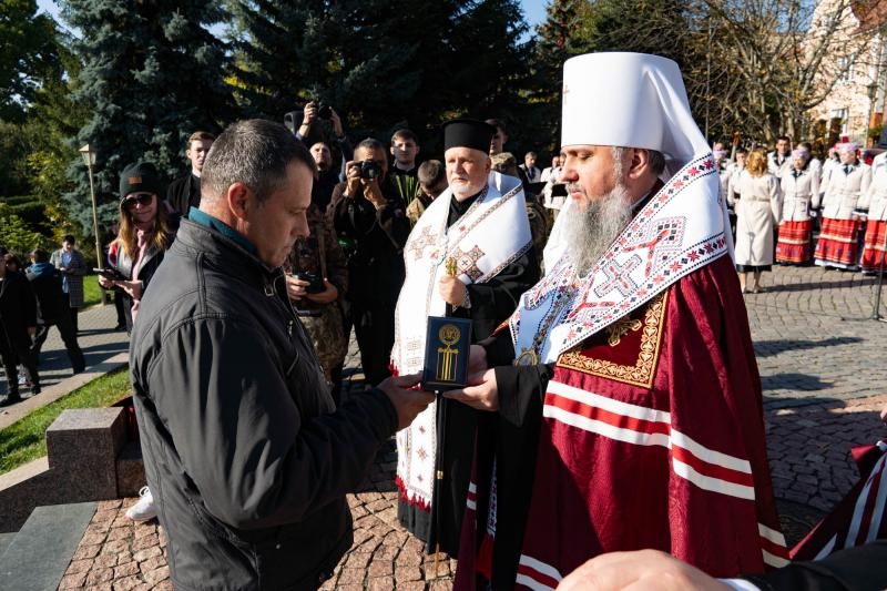 Предстоятель ПЦУ Епіфаній звершив сьогодні в Ужгороді на Пагорбі Слави Заупокійну літію за полеглими воїнами