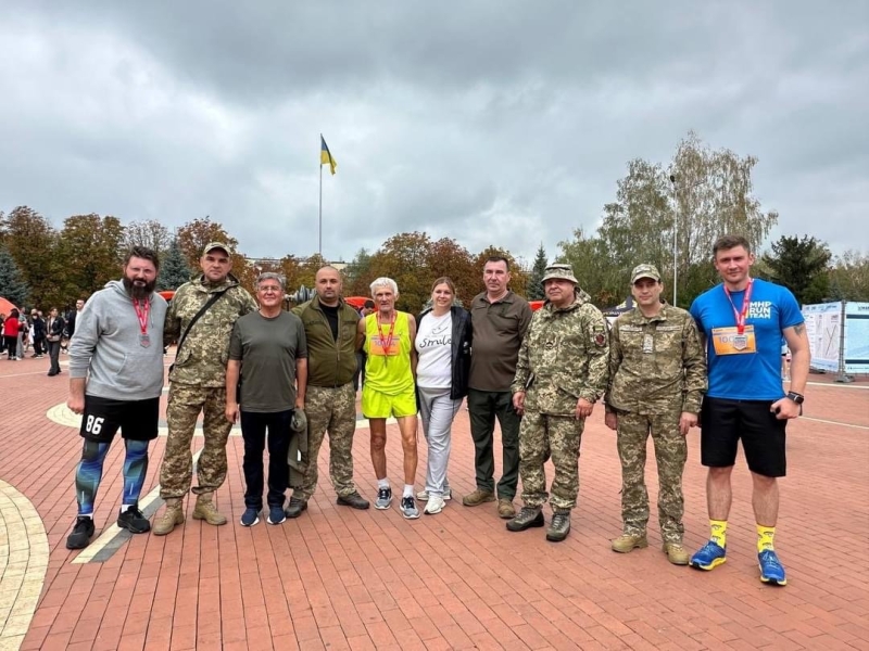 У Ладижині під час забігу Run 4 Victory зібрали гроші на РЕБ та встановлювали особисті рекорди