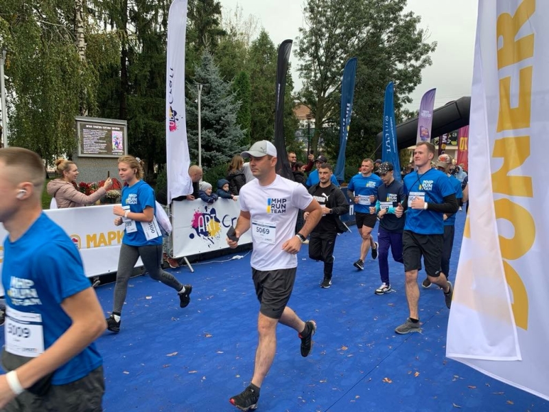 У Ладижині під час забігу Run 4 Victory зібрали гроші на РЕБ та встановлювали особисті рекорди